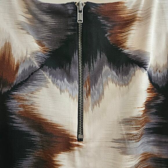 3X Brown and tan Worthington blouse with back zip embellishment - Picture 7 of 8